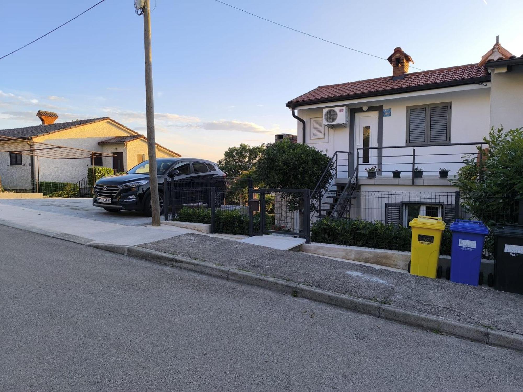 Apartament Maja *